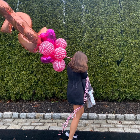 Meet your Posher, Kristen - Picture 2 of 16